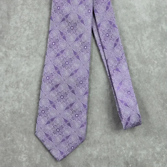 Stafford Signature Purple Silver Floral Paisley 100% Silk‎ Men's Neck Tie NWOT - Picture 2 of 6